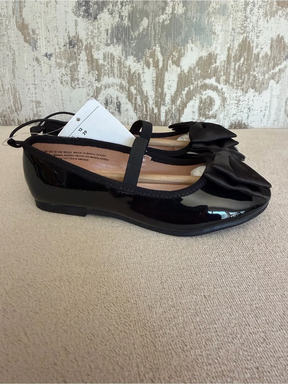 H&M Girls Black Patent Mary Jane Flats with Bow - Ballerina Flats - Size 12